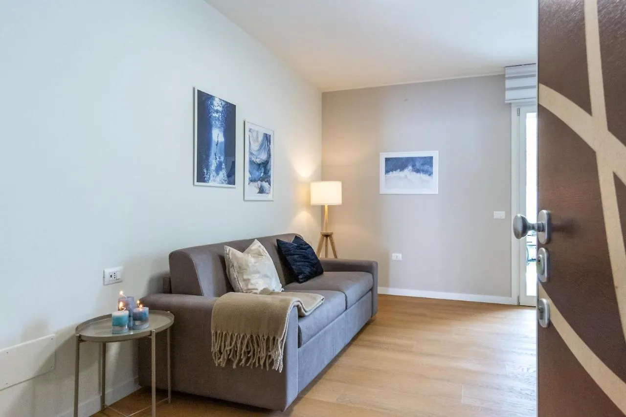 Apartamento Colombo Palace - Viale Colombo 358 Quartu SantʼElena Itália