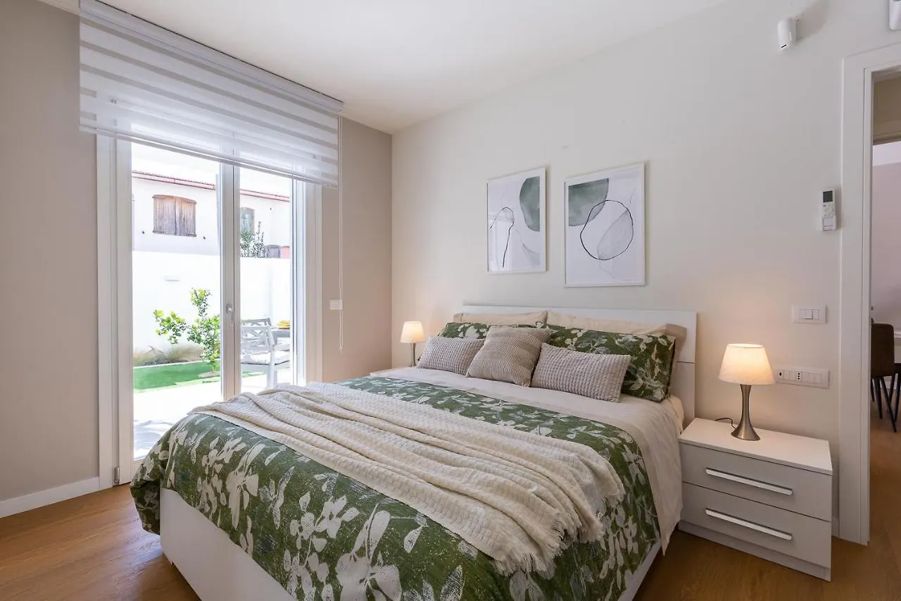 Apartamento Colombo Palace - Viale Colombo 358 Quartu SantʼElena