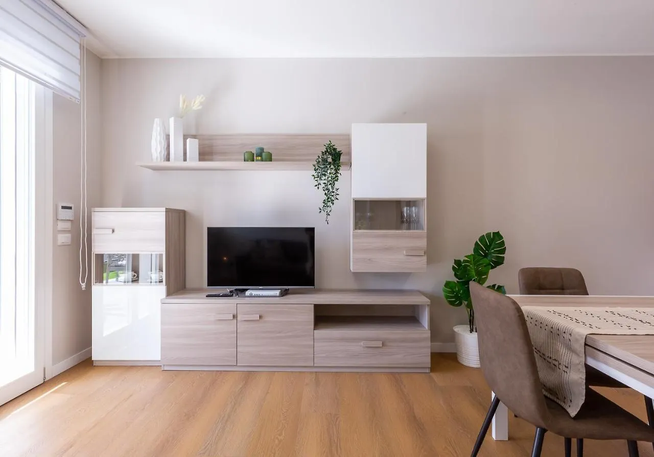 Apartamento Colombo Palace - Viale Colombo 358 Quartu SantʼElena Itália